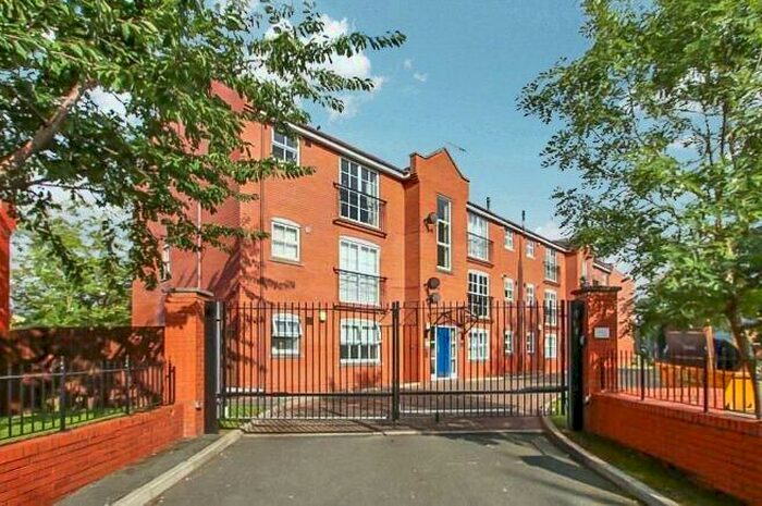 2 Bedroom Flat To Rent In St Marys Street, Hulme, Manchester, M15