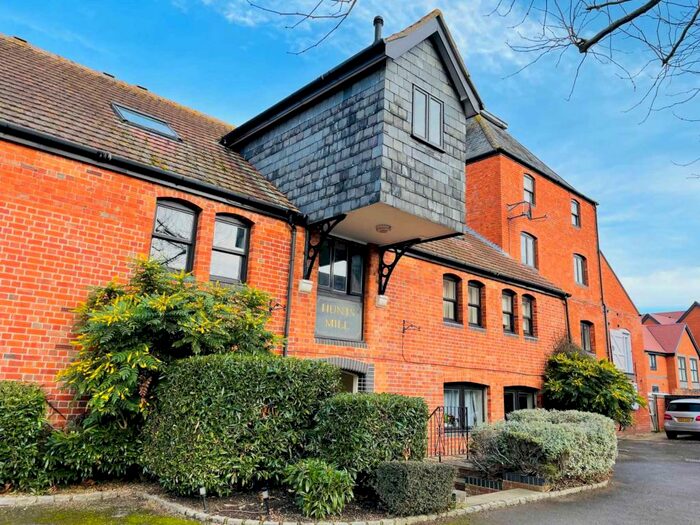 1 Bedroom Apartment To Rent In Hunts Mill, Crispin Place, OX10