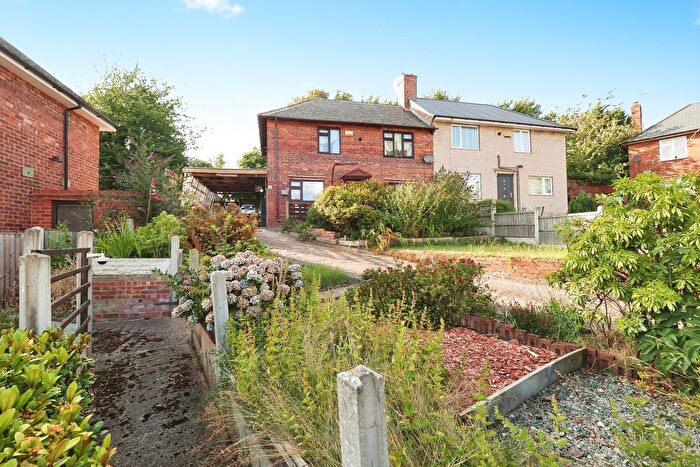 3 Bedroom Semi-Detached House For Sale In Poplar Grove, Church Warsop, Mansfield, NG20