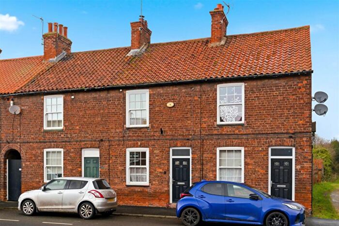 2 Bedroom Terraced House For Sale In Westgate, Patrington, Hull, HU12