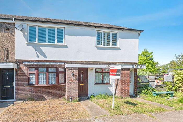 2 Bedroom Terraced House For Sale In Stirling Close, Rainham, RM13