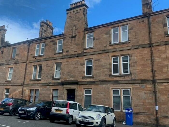 2 Bedroom Flat To Rent In Bruce Street, Stirling Town, Stirling, FK8