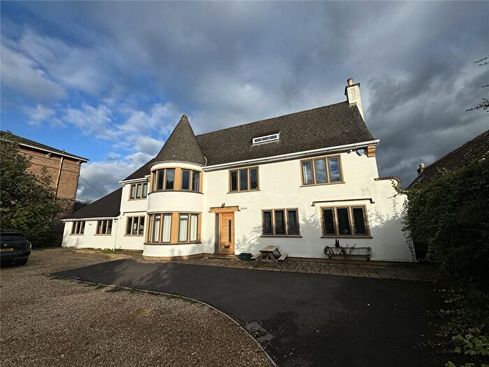 7 Bedroom Detached House To Rent In Trull Road, Taunton, Somerset, TA1