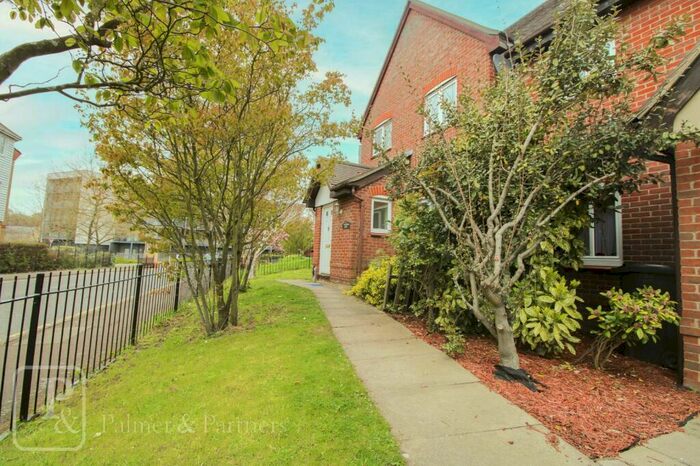 3 Bedroom End Of Terrace House To Rent In Peppercorn Close, Colchester, Essex, CO4