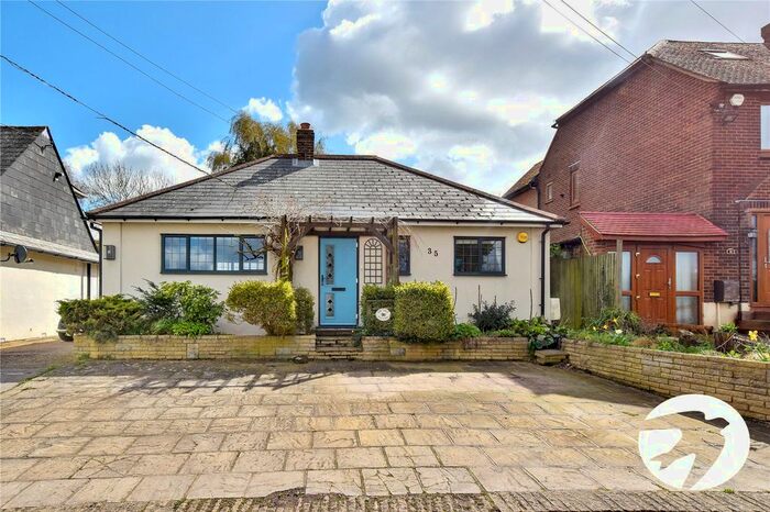 3 Bedroom Bungalow For Sale In Daltons Road, Crockenhill, Kent, BR8