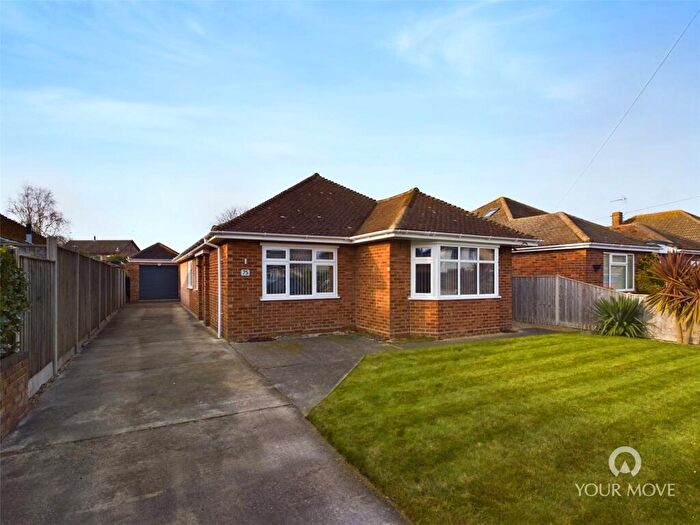 3 Bedroom Bungalow For Sale In Gunton Drive, Lowestoft, Suffolk, NR32