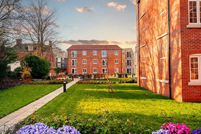 1 Bedroom Flat To Rent In New Dover Road, Canterbury, CT1