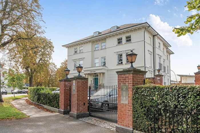 2 Bedroom Flat For Sale In Pittville Circus Road, Cheltenham, GL52