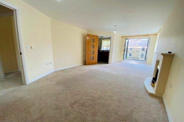 1 Bedroom Flat To Rent In Lancaster Road, Carnforth, LA5