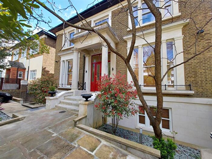2 Bedroom Flat To Rent In Brondesbury Road, Queens Park, NW6