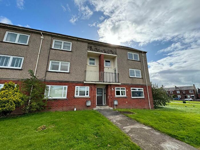 3 Bedroom Flat To Rent In Warwickhill Road, Kilmarnock, East Ayrshire, KA1
