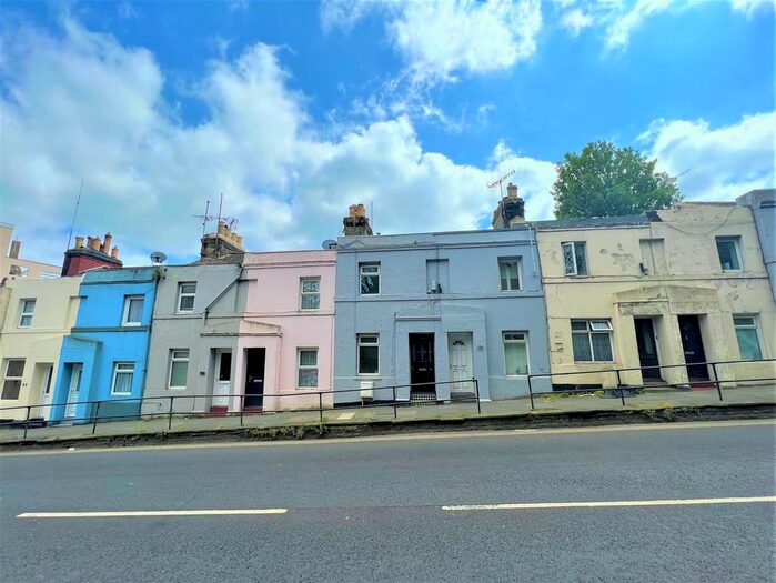 2 Bedroom Terraced House To Rent In Cambridge Road, Hastings, TN34