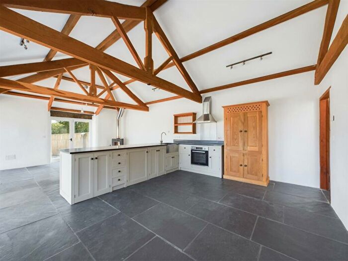 2 Bedroom Barn Conversion To Rent In Altarnun, Launceston, PL15