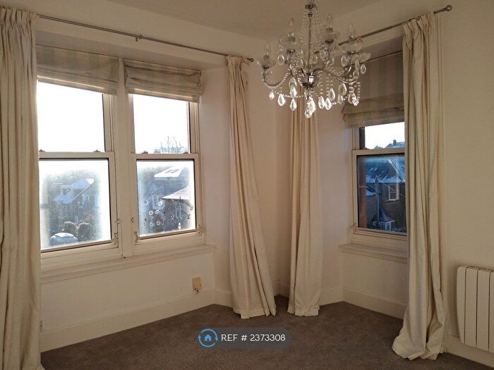 1 Bedroom Flat To Rent In James Street, Perth, PH2