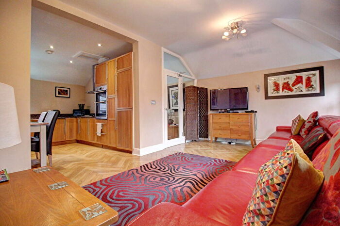 3 Bedroom Apartment For Sale In Bold Square, Chester, CH1