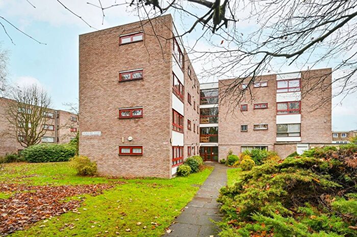 1 Bedroom Flat For Sale In Cleveland Road, Ealing, London, W13