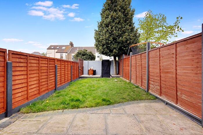 3 Bedroom House To Rent In Longfellow Road, Gillingham, ME7