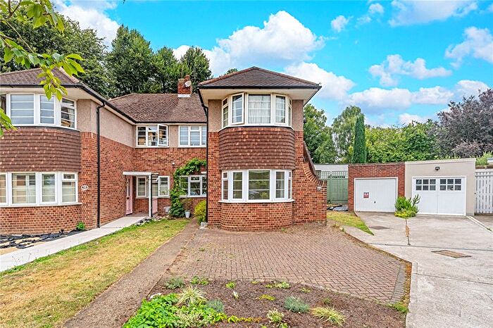 3 Bedroom Maisonette To Rent In Cusack Close, Teddington, TW1