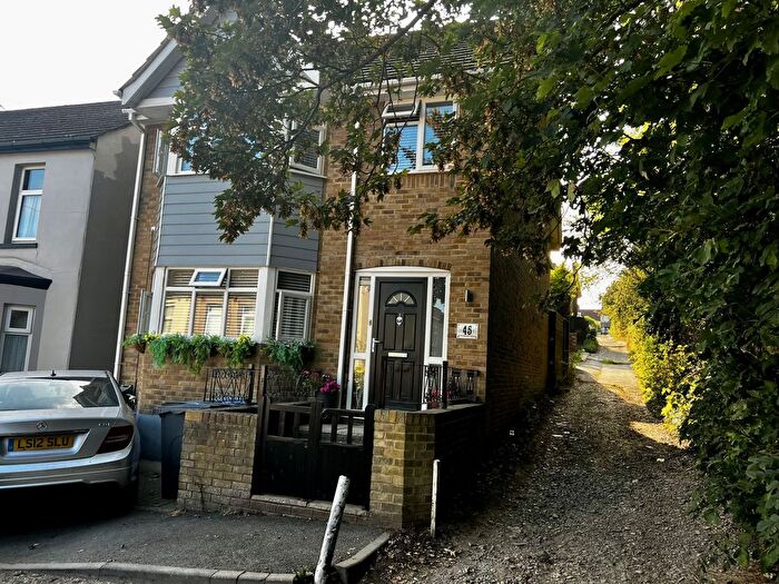 4 Bedroom Detached House For Sale In Kitchener Road, Dover, CT17