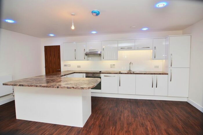 1 Bedroom Flat To Rent In King Street, Twickenham, UK TW1