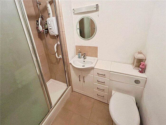 2 Bedroom Apartment To Rent In Broadwater Road, Romsey, Hampshire, SO51