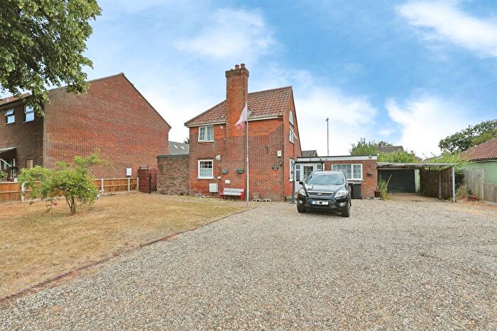 3 Bedroom Detached House For Sale In Chapel Street, Shipdham, Thetford, IP25