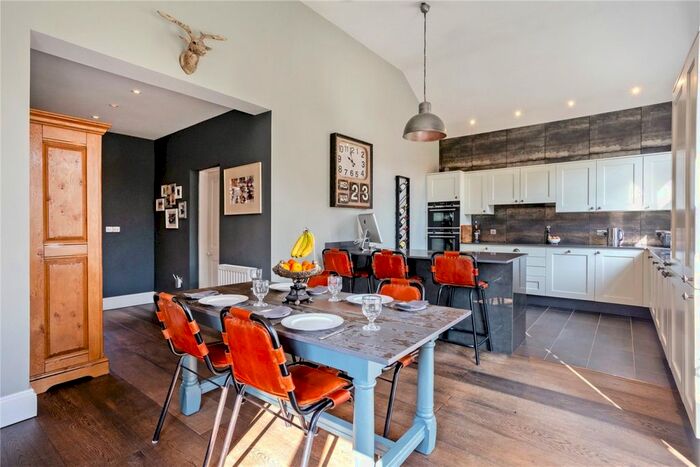 4 Bedroom Detached House To Rent In Peabody Road, Farnborough, GU14