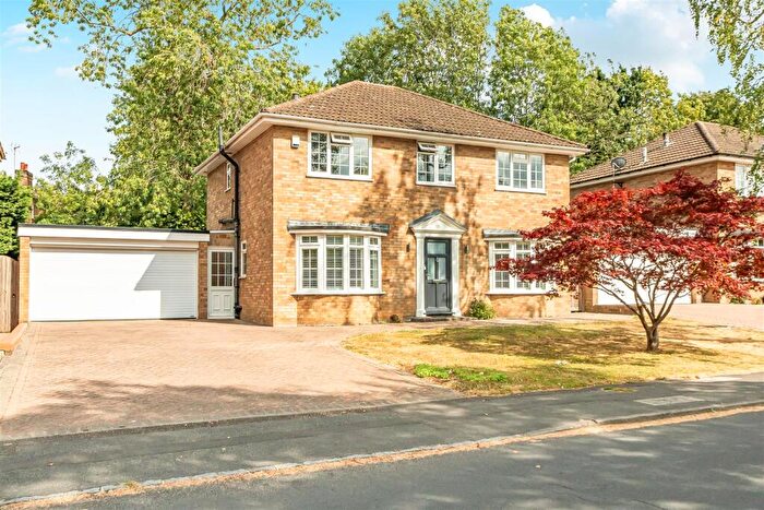 4 Bedroom Detached House For Sale In Lynwood Chase, Bracknell, Berkshire, RG12
