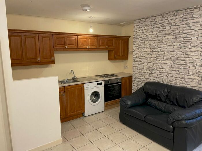 1 Bedroom Flat To Rent In Nethergate, Dundee, DD1