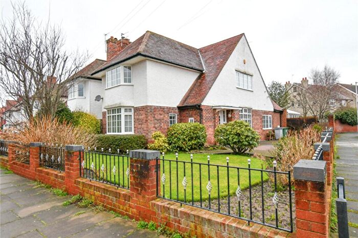 4 Bedroom Detached House For Sale In Gorse Road, Meols, Wirral, CH47