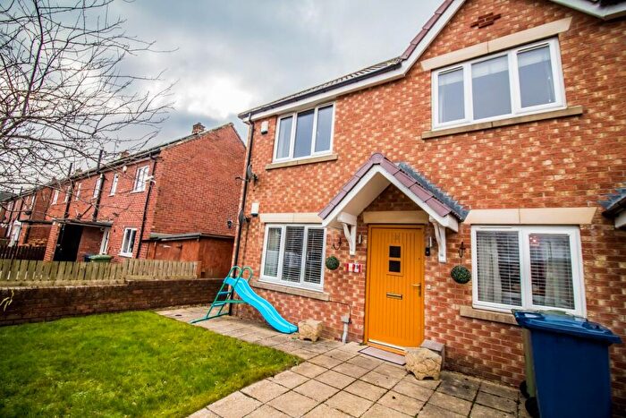 2 Bedroom Flat For Sale In Westward Place, Harraton, Washington, NE38