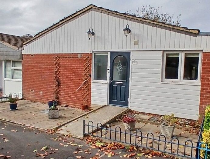 2 Bedroom Bungalow For Sale In Ogilvie Square, Calne, SN11