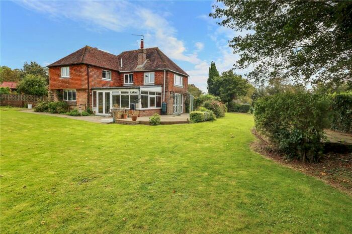 3 Bedroom Detached House To Rent In Bodle Street Green, Hailsham, BN27