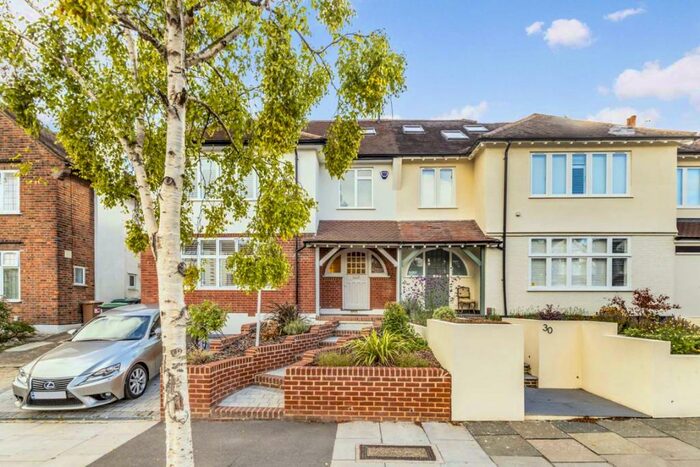 5 Bedroom House To Rent In Grove Avenue, London, N10