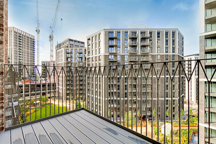 Apartment To Rent In Canada Gardens, Wembley, HA9