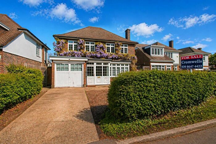 4 Bedroom Detached House For Sale In The Drive, South Wallington, SM6