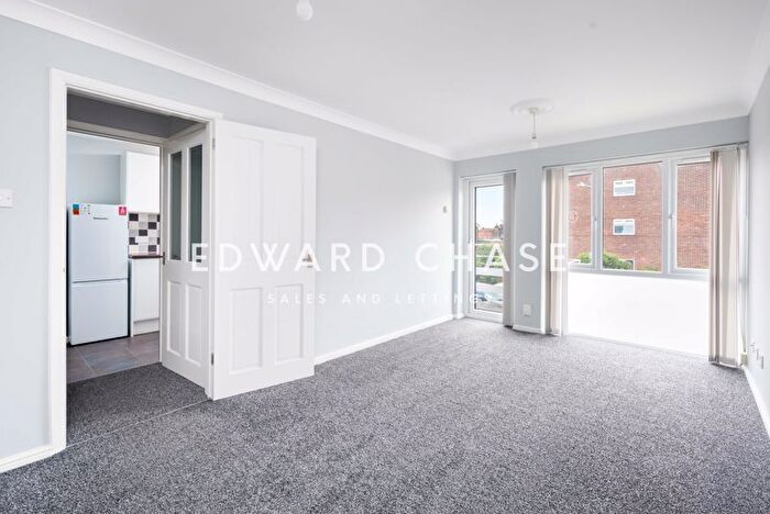 2 Bedroom Maisonette To Rent In St. Peters Close, Newbury Park, IG2