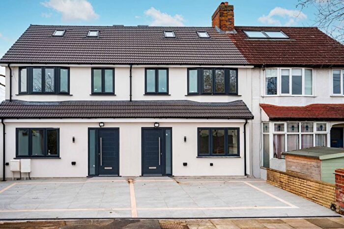 4 Bedroom Property For Sale In Tayben Avenue, Twickenham, TW2