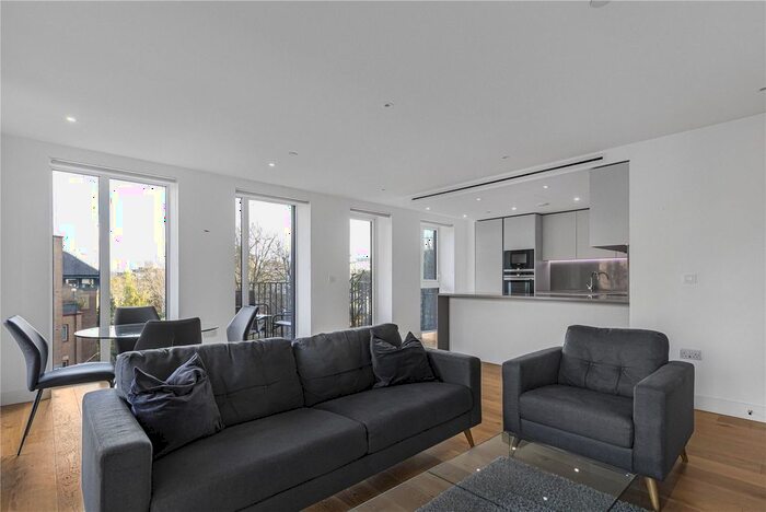 2 Bedroom Flat To Rent In Ariel House, Wapping, E1W