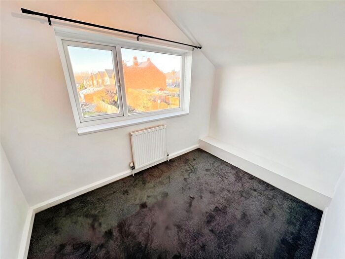 3 Bedroom Terraced House For Sale In Hill Street, Burton-On-Trent, Staffordshire, DE15