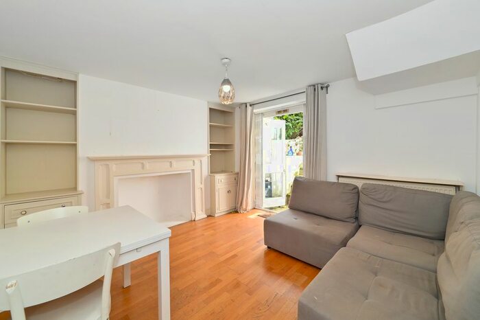 1 Bedroom Flat To Rent In Chepstow Road, Bayswater W2