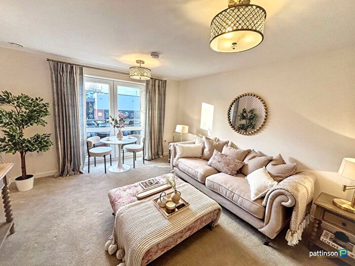 1 Bedroom Flat For Sale In Hollywood Avenue, Gosforth, Newcastle Upon Tyne, NE3