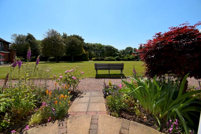 2 Bedroom Flat To Rent In Church Lane, Barrow-On-Trent, Derby, DE73