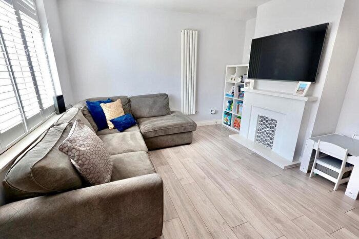 2 Bedroom Terraced House For Sale In Petersham Drive, Orpington, BR5