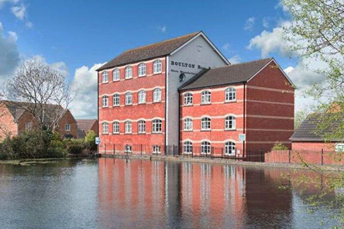 2 Bedroom Flat To Rent In Caspian Gardens, Westbury, BA13