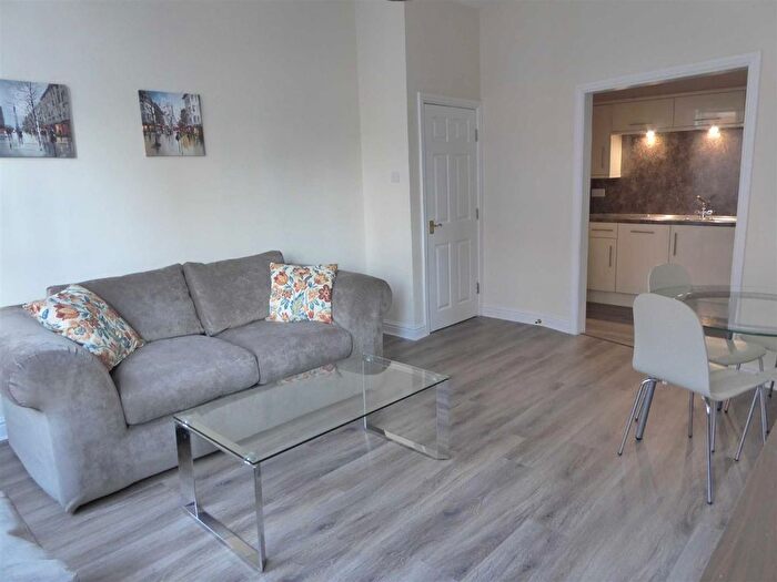 1 Bedroom Flat To Rent In Whitworth House, Whitworth Street, Manchester, M1
