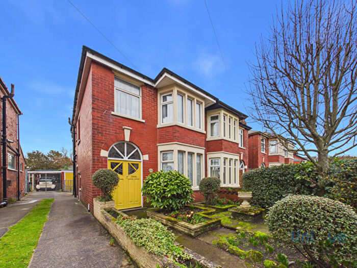 3 Bedroom Semi Detached House For Sale In Pedders Lane, Blackpool, FY4