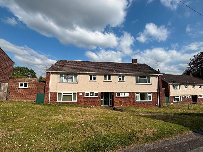 1 Bedroom Flat To Rent In Denison Rise, Salisbury, SP1