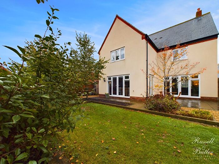 5 Bedroom Detached House For Sale In Toll Gate Street, Tingewick, Buckingham, MK18