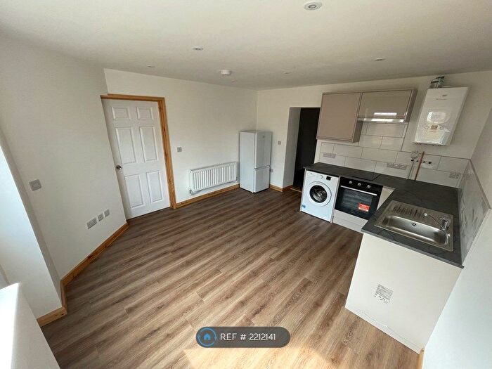 Studio To Rent In Donington, Spalding, PE11